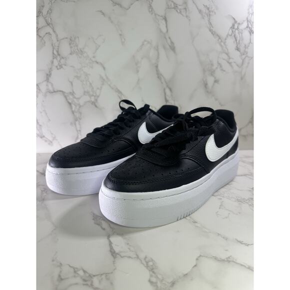 Nike Court Vision ALTA LTR Black Platform Sneakers DM0113-002 Women's Size 9 - Picture 2 of 6